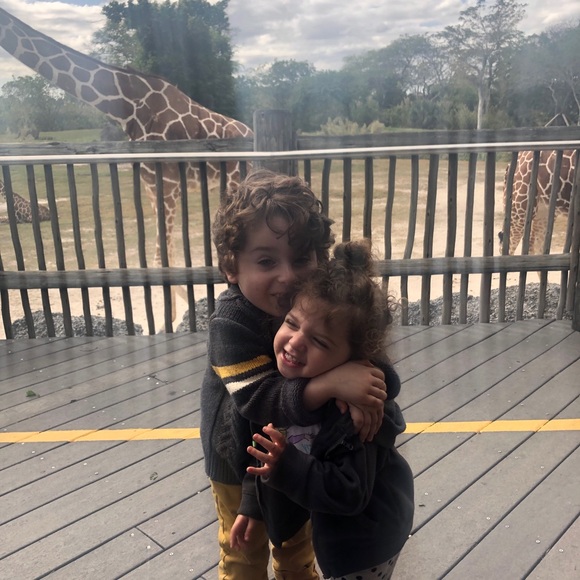 Meet your Posher, Tiffany - Picture 3 of 5